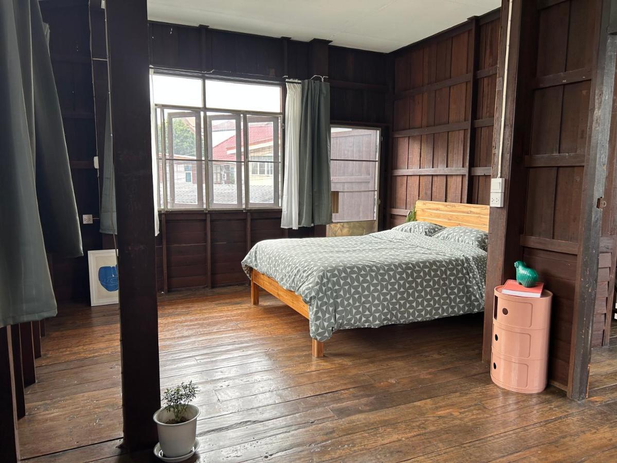 Cozy Villa In Chiangmai Old Town Chiang Mai Exterior photo